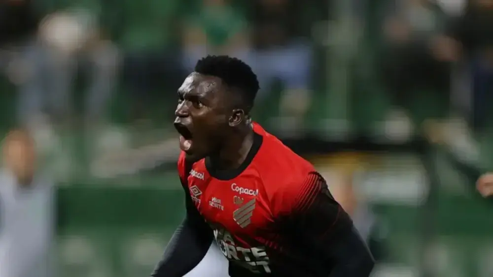 Athletico vence, deixa Inter pressionado e ameaça Z4