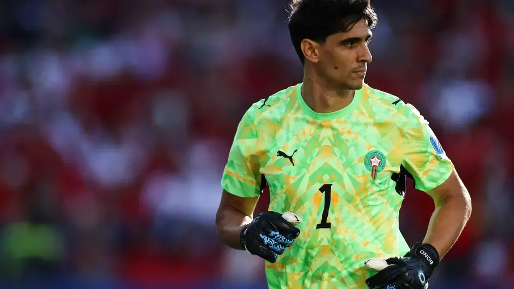 Bono recusou Canadá e agora enfrenta seu país natal na Copa