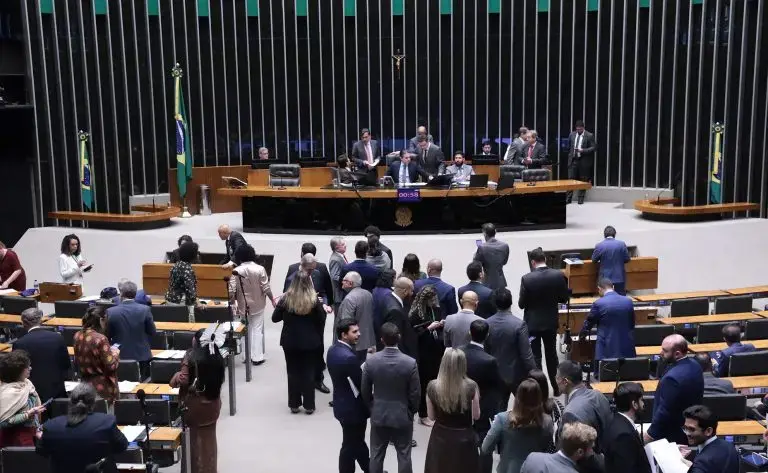 Câmara aprova aumento de penas para crimes sexuais contra crianças