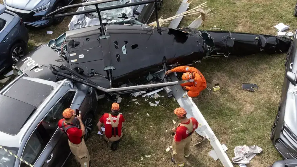 Colisão de helicópteros no Rio: voo visual e falha humana são investigados