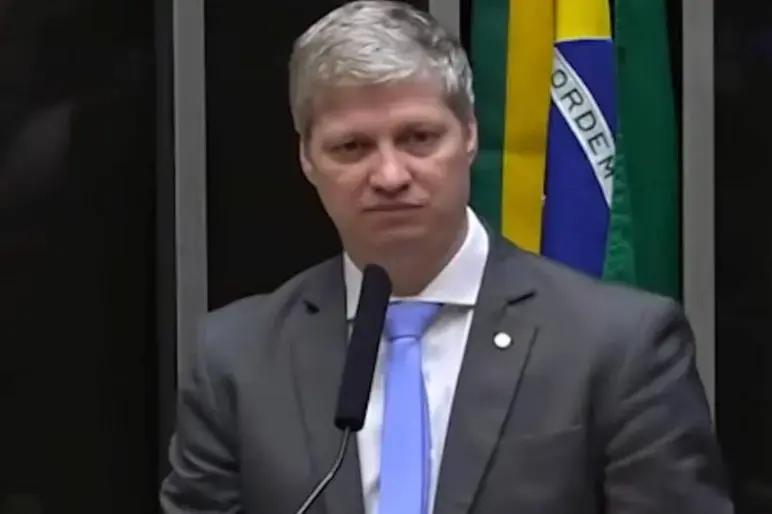 Deputado do Novo pede processo contra general por intimidação