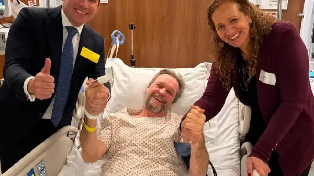 Hugo Motta visita líder do PT Uczai hospitalizado após AVC