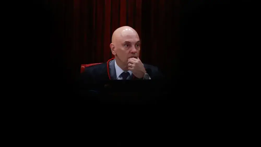 Itália nega extradição de Zambelli e amplia crise no STF