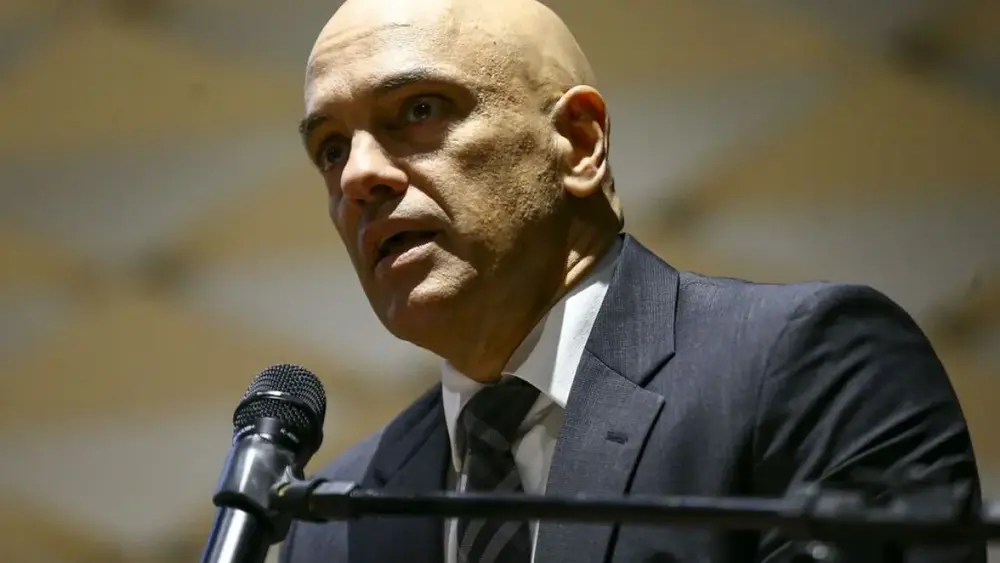 Moraes mantém caso contra jornalista na 1ª Turma do STF