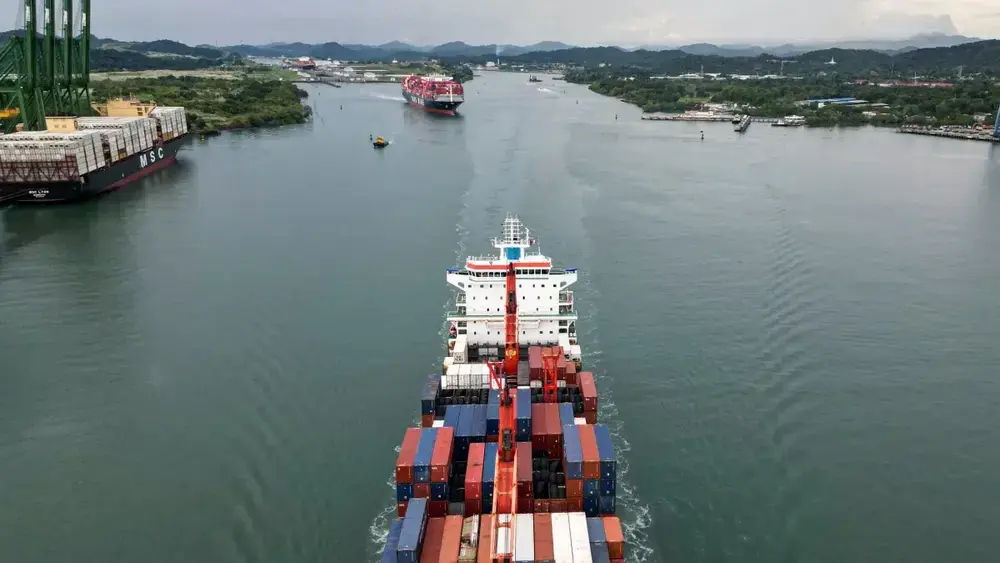 Panamá renova acordo marítimo com China apesar de crise portuária