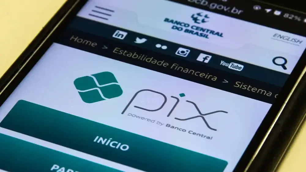Pix ou maquininha? O que de fato pesa no caixa do MEI