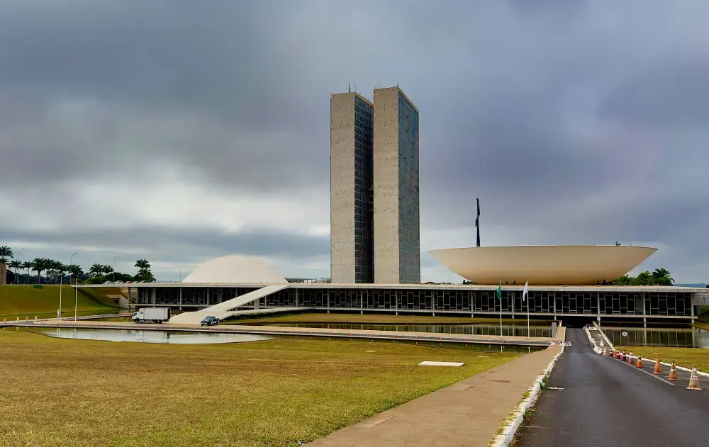 STF retoma julgamento sobre reforma da Lei de Improbidade