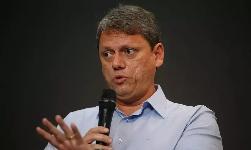Tarcísio diz que SP avançou sem apoio federal