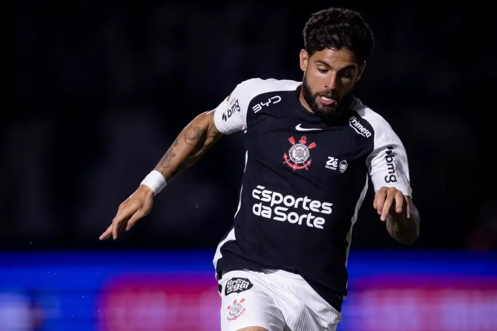 Yuri Alberto decide, Corinthians vence Barra e avança na Copa do Brasil