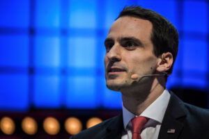 Casa Branca acusa China de copiar IA em escala industrial