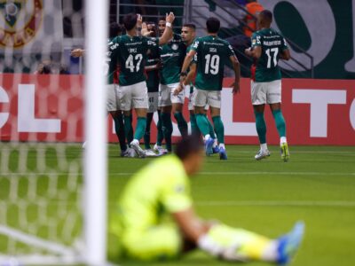 Palmeiras vence Bragantino e mantém liderança isolada