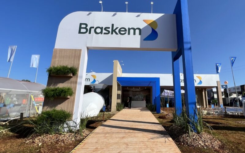 Petrobras abre mão de preferência e firma acordo Braskem