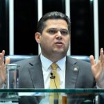 Alcolumbre evita prazo para PEC 6x1 e empresários pedem adiamento